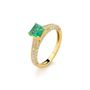 anel solitário com diamantes e esmeralda em ouro 18k