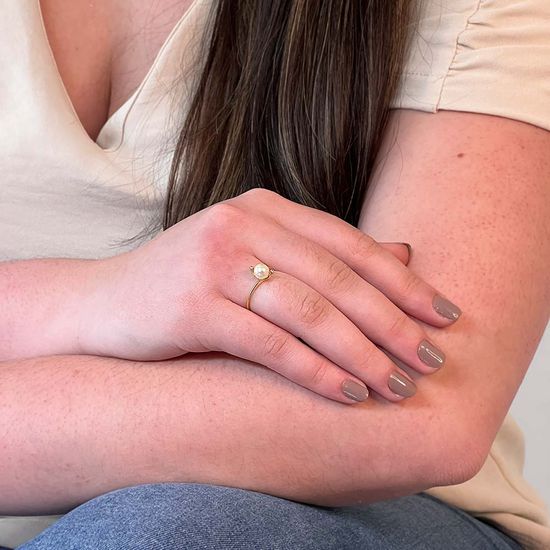 anel-solitario-com-perola-e-diamantes-em-ouro-750