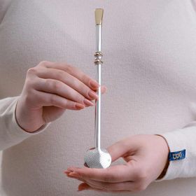 bomba-de-chimarrao-minimalista-em-prata-e-ouro