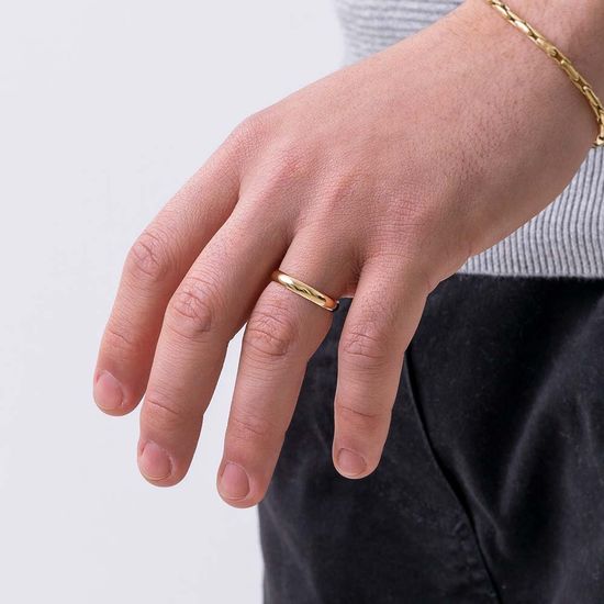 Alianca-Masculina-com-Design-Classico-em-Ouro-Amarelo