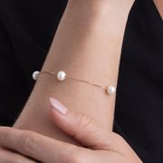 pulseira-feminina-com-perolas-biwa-e-veneziana-em-ouro-18k