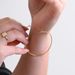 Bracelete-delicado-feminino-em-ouro-amarelo-18k