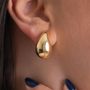 Brinco-gota-organico-em-ouro-10k