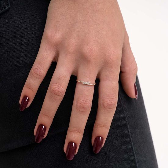 Anel-com-Zirconias-em-Ouro-Amarelo-Minimalista