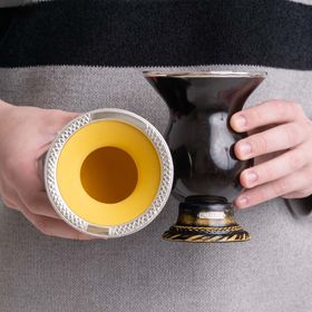 Cuia-de-Chimarrao-Preta-com-Bocal-em-Prata-Trabalhado