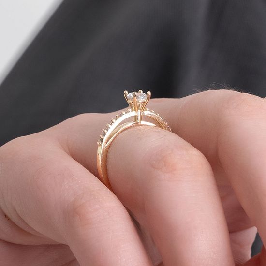 Anel-solitario-com-abertura-no-aro