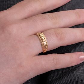 Anel-em-ouro-amarelo-com-aro-trabalhado