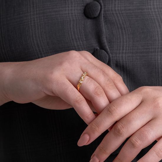 Anel-Feminino-Elegante-em-Ouro-18K-com-Zirconias-Brancas