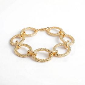 Pulseira-com-elos-ovais-trabalhados-em-ouro-amarelo