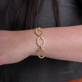 Pulseira-feinina-com-elos-ovais-vazados