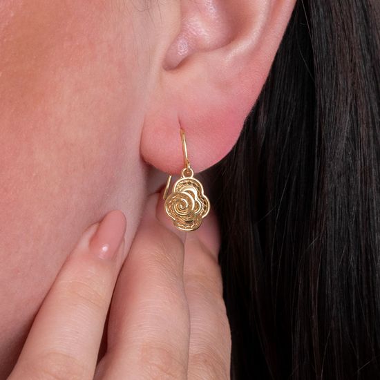 Brinco-feminino-em-ouro-amarelo-com-pendente