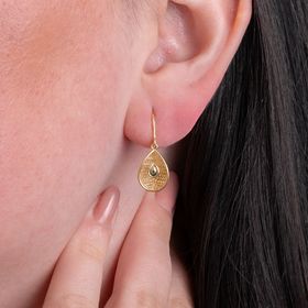 Brinco-Gota-Ouro-com-Detalhe-Geometrico