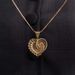 Pingente-de-Coracao-em-Ouro-Amarelo-Design-Trabalhado
