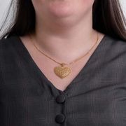 Pingente-Feminino-Coracao-Ouro-Vazado