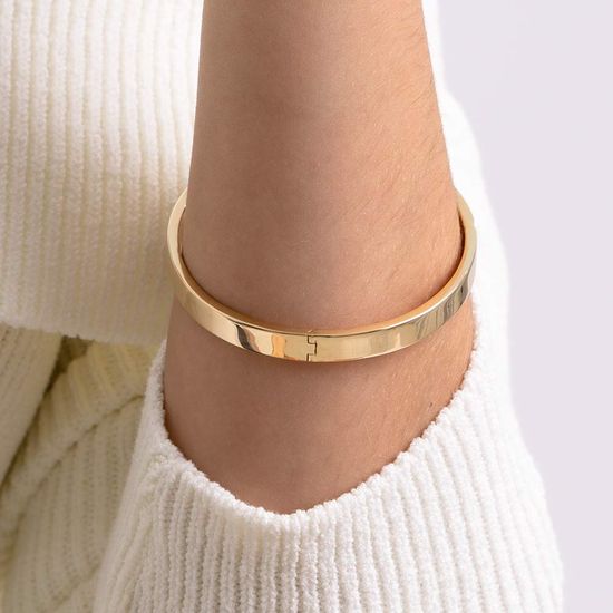 Bracelete-Feminino-em-Ouro-18K-Liso-com-Acabamento-Interno-e-6mm