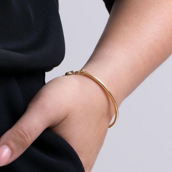 Bracelete-Feminino-em-Ouro-do-Tipo-Meio-Mole-Meio-Duro