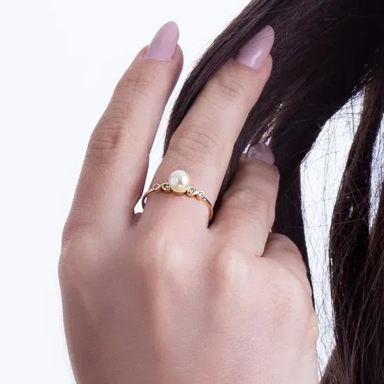 anel-de-ouro-com-perola-e-diamantes-feminino